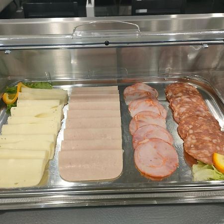 ホテル サン フランシスコ アコモデーション フンシャル エクステリア 写真